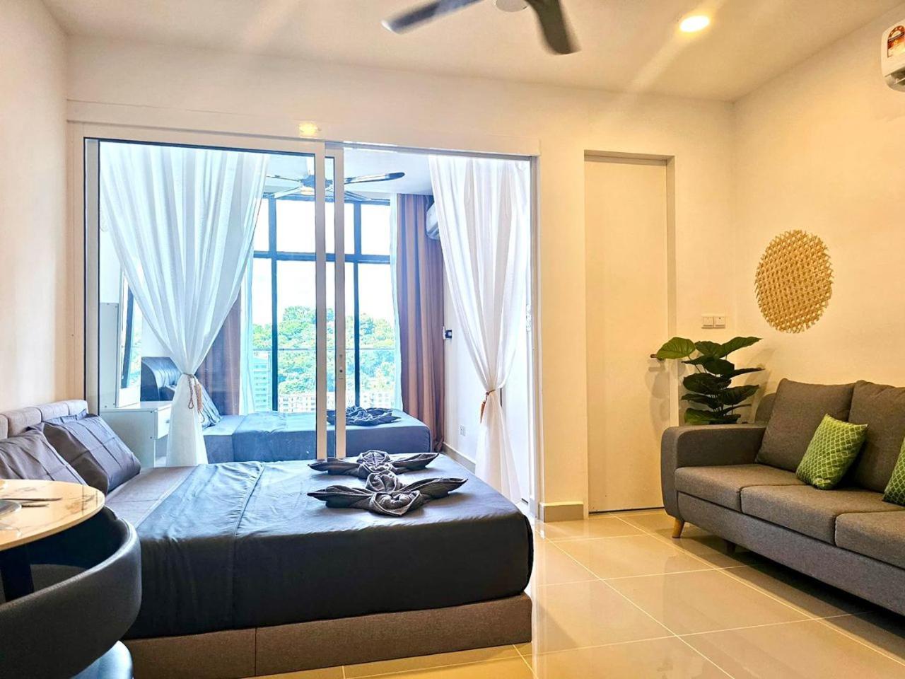 Covesign Suite, The Shore Kota Kinabalu Exterior photo
